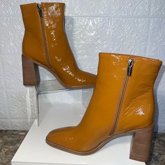 NWOB Vince Camuto Eshera Boots - Picture 2 of 6